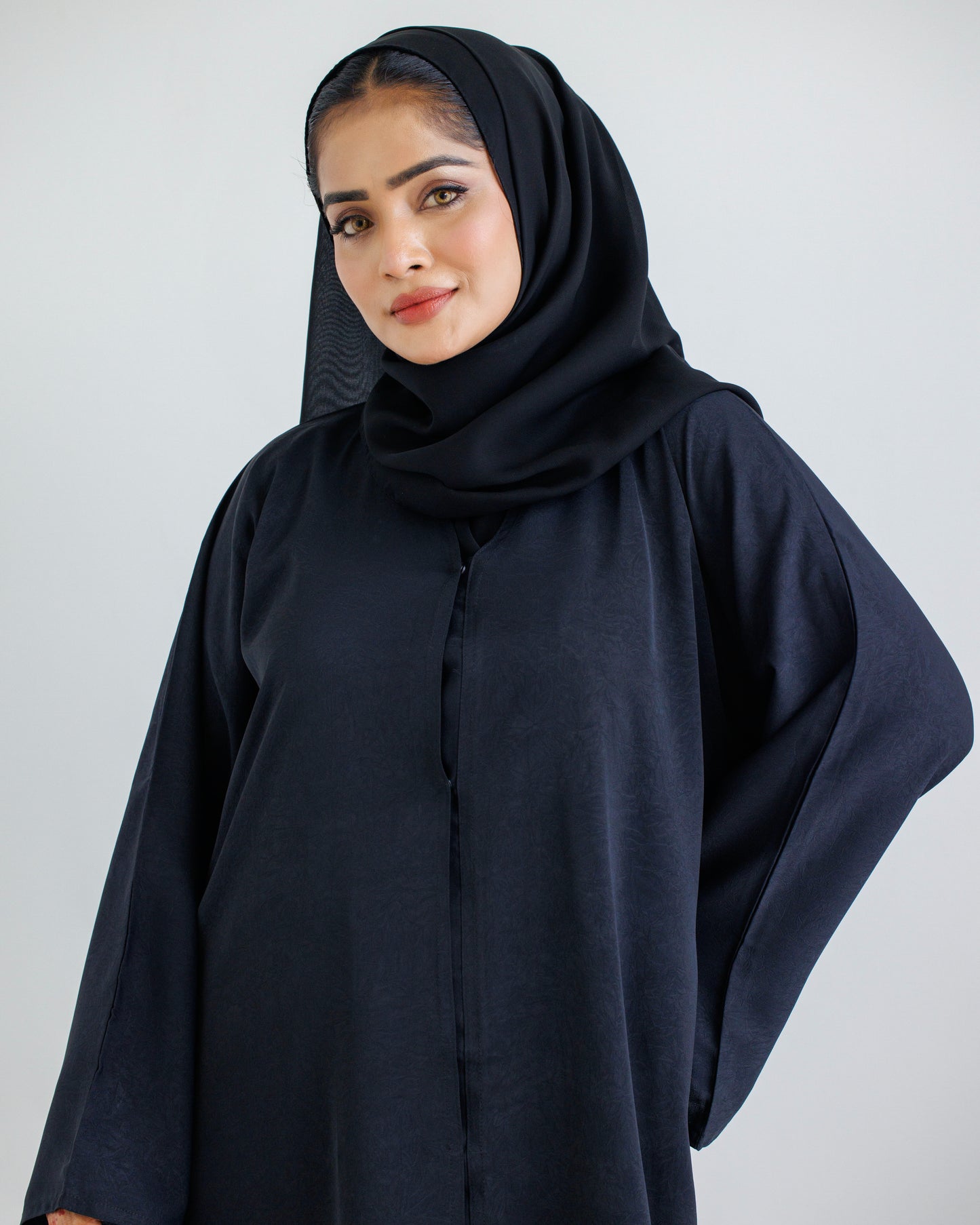 Midnight Elegance Abaya