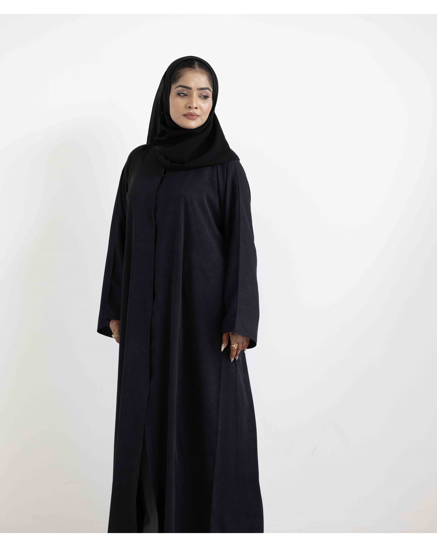 Midnight Elegance Abaya